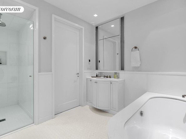 40 East 72nd Street MAIS, New York NY 10021
