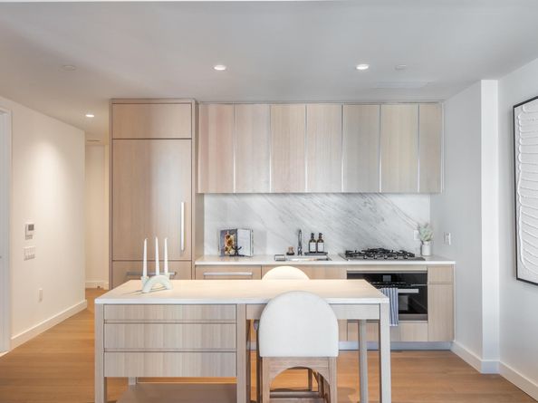 500 West 45th Street 221, New York NY 10036