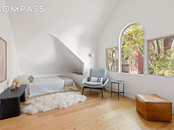 453 Stratford Road, Brooklyn NY 11218