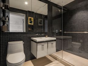 252 South Street 77J, New York NY 10002