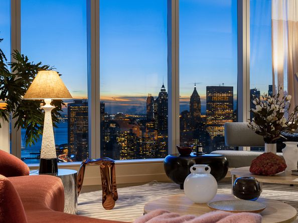 252 South Street 77J, New York NY 10002