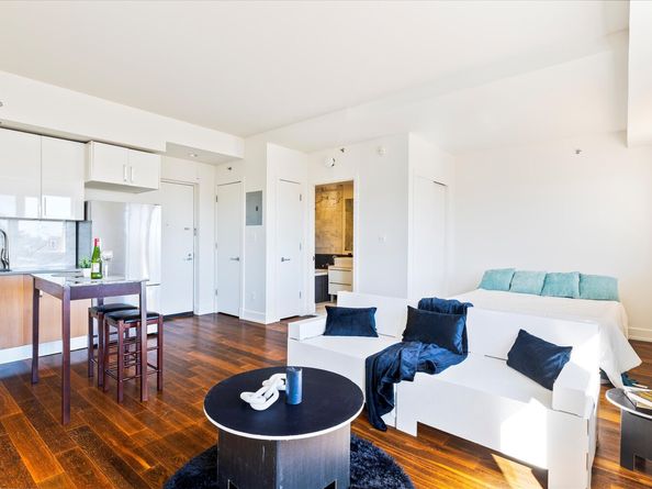 100 Maspeth Avenue 6L, Brooklyn NY 11211