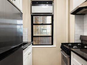 226 East 12th Street 2G, New York NY 10003