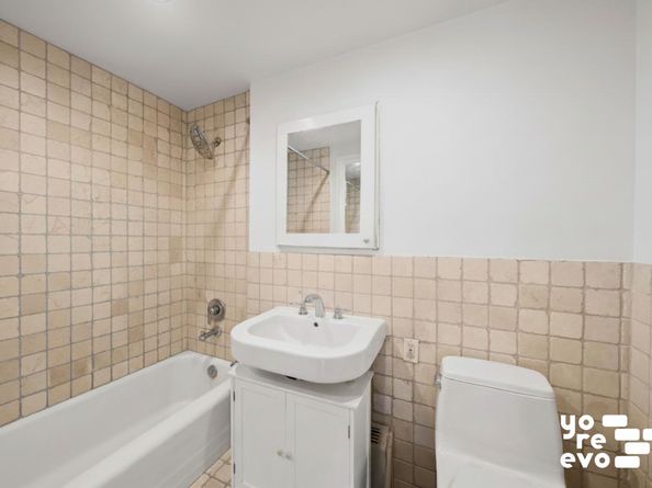 16 West 16th Street 11NS, New York NY 10011