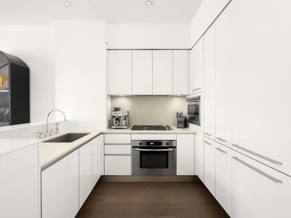 25 Broad Street 10K, New York NY 10004