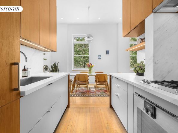7 Gramercy Park W 2C, New York NY 10003