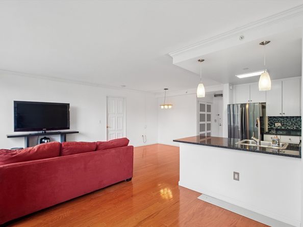 455 Main Street 4K, New York NY 10044