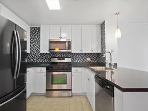 455 Main Street 4K, New York NY 10044