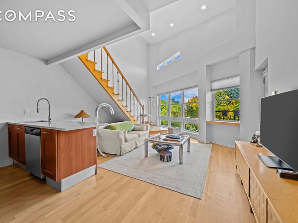 368 12th Street 5, Brooklyn NY 11215