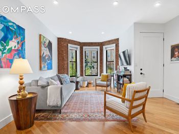 186 East 32nd Street