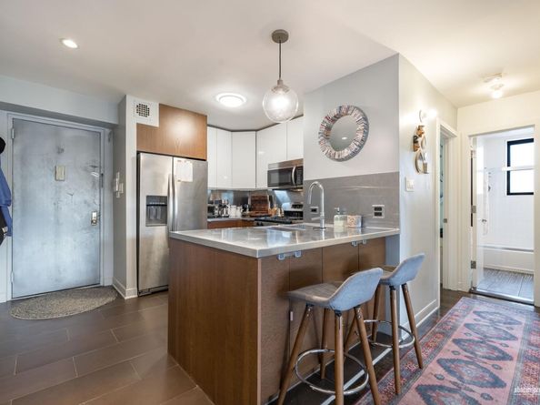 515 East 7th Street 5H, Brooklyn NY 11218