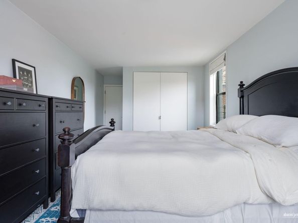 515 East 7th Street 5H, Brooklyn NY 11218