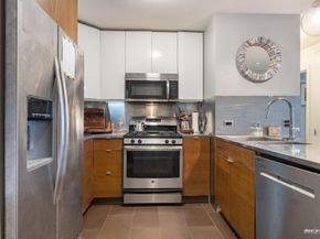 515 East 7th Street 5H, Brooklyn NY 11218