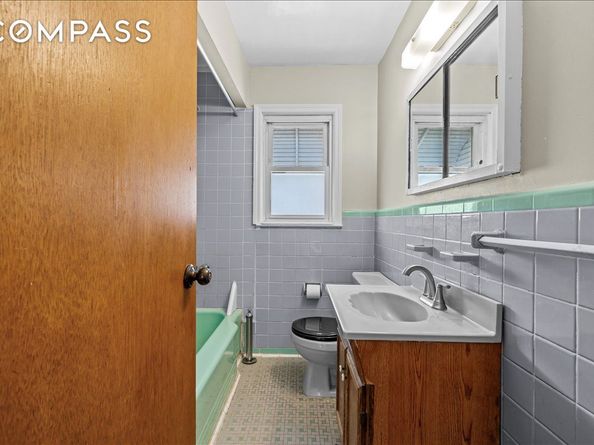100-14 159th Avenue, Queens NY 11414