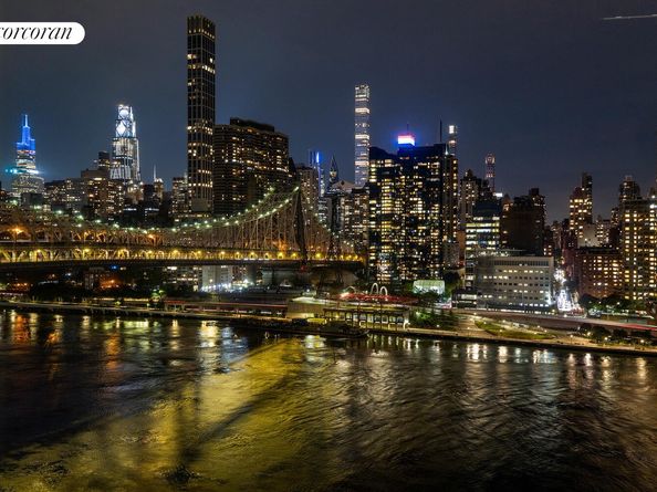 415 Main Street PH2G, New York NY 10044