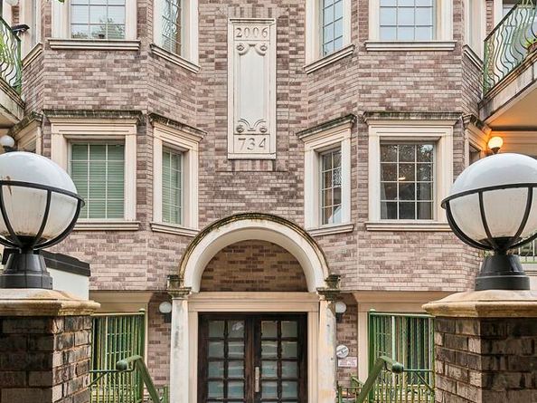 734 East 5th Street 4L, Brooklyn NY 11218