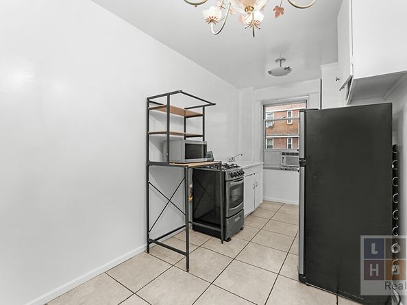 570 Grand Street H507, New York NY 10002