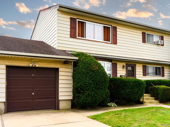 191 N Virginia Avenue, Massapequa NY 11758