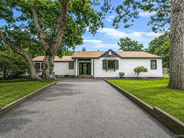 68 Oakdale Avenue, Selden NY 11784