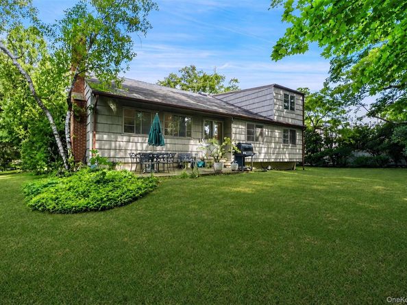 4 Greenhouse Circle, Rye Brook NY 10573