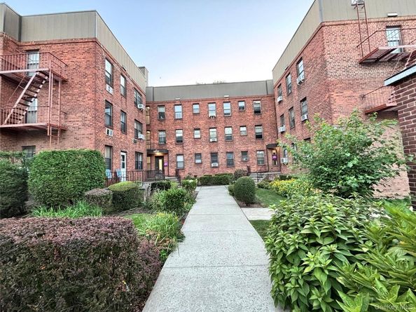 215-27 48th Avenue 1B, Bayside NY 11364