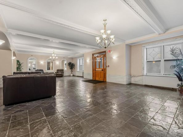 85 Bronx River Road 3K, Yonkers NY 10704