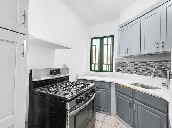 1946 E Tremont Avenue 5H, Bronx NY 10462