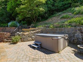 29 Montrose Road, Yonkers NY 10710