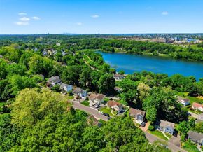 29 Montrose Road, Yonkers NY 10710