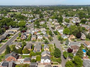 1049 Admont Avenue, Franklin Square NY 11010