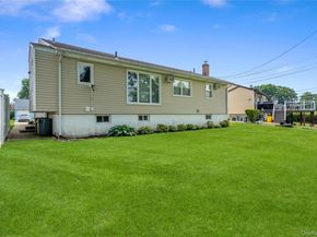 32 Elderberry Lane E, Valley Stream NY 11581