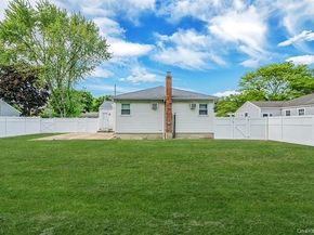 34 Stewart Street, Bay Shore NY 11706