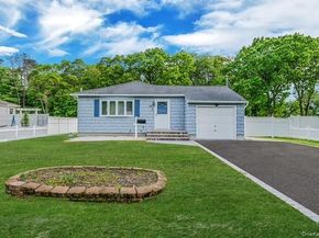 34 Stewart Street, Bay Shore NY 11706
