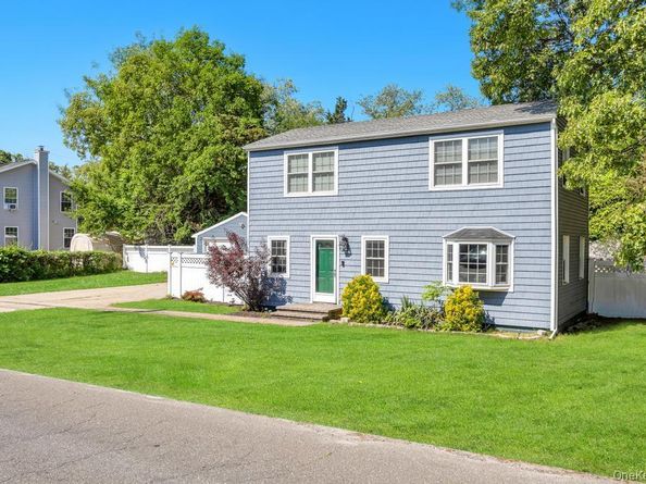 66 Oxhead Road, Centereach NY 11720