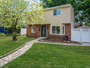 40 Buttercup Lane, Levittown NY 11756