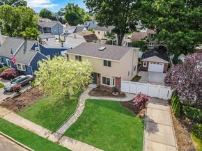 40 Buttercup Lane, Levittown NY 11756