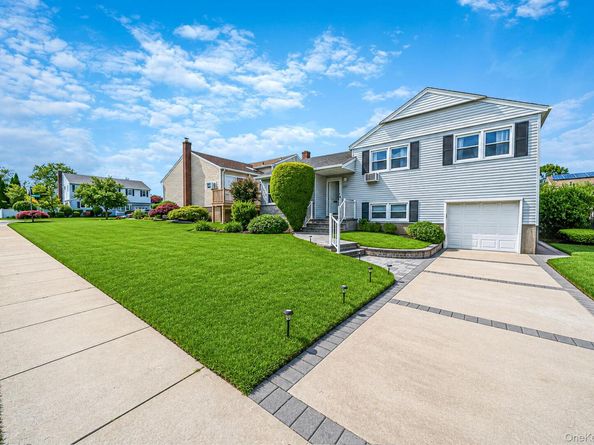 2637 Marin Lane, East Meadow NY 11554