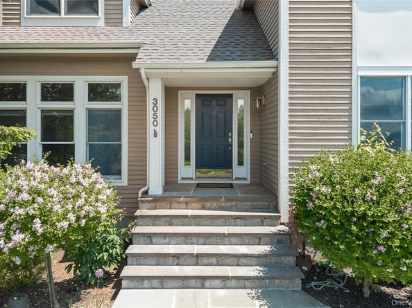 3050 Chen Court, Yorktown Heights NY 10598