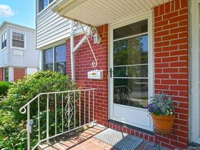 6720 211th Street, Oakland Gardens NY 11364