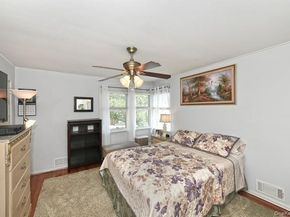 6720 211th Street, Oakland Gardens NY 11364