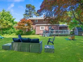 10 Hollingwood Drive, Coram NY 11727