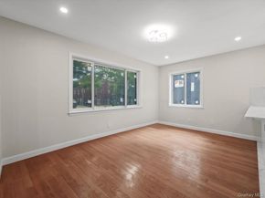 14729 70th Avenue, Flushing NY 11367