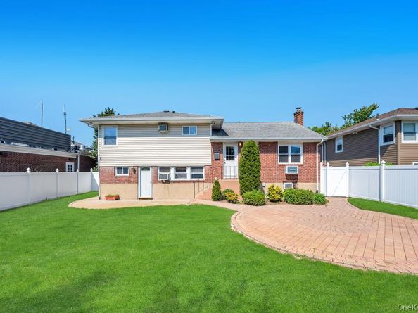2297 Arby Court, Wantagh NY 11793