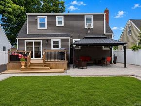 11 Chichester Rd, Huntington Station NY 11746