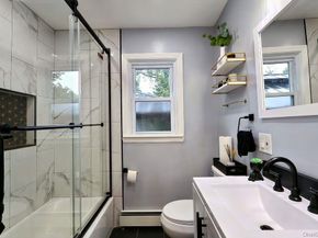 11 Chichester Rd, Huntington Station NY 11746