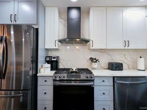11 Chichester Rd, Huntington Station NY 11746
