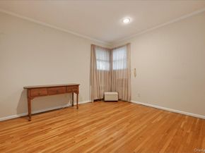 17 Avon Road, Farmingdale NY 11735