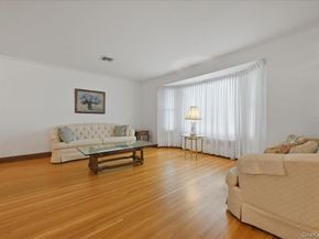 17 Avon Road, Farmingdale NY 11735