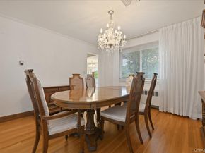 17 Avon Road, Farmingdale NY 11735