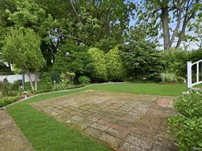 17 Avon Road, Farmingdale NY 11735